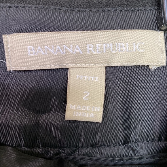 2 Banana Republic Skirts - Picture 3 of 4